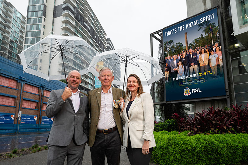 Brad Bishopp, CEO and Managing Director of Bishopp Outdoor Advertising, Major General Stephen Day DSC AM, State President of RSL Queensland, and Elizabeth McIntyre, CEO of Outdoor Media Association