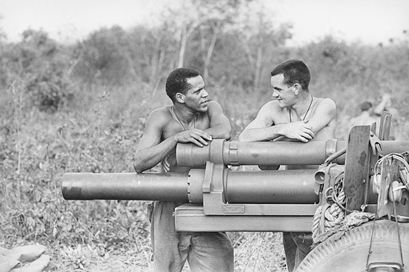 John Burns with Gunner Bruce Morris during Operation Toan Thang in May 1968 (image credit Australian War Memorial)